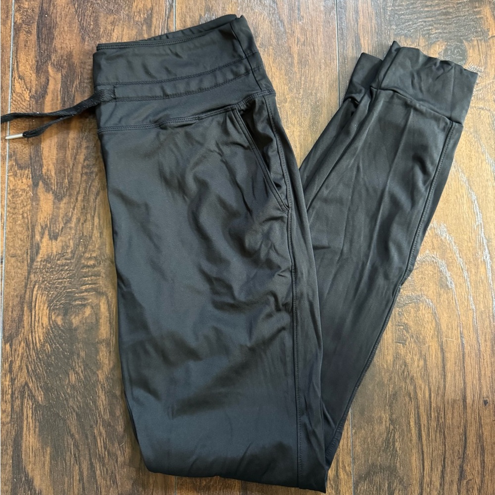 Halara Women’s  High Waisted Drawstring Pocket Joggers size L - 2 pairs